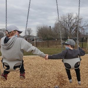 Meet your Posher, Levi